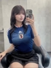 日本队球衣搭配短裙！这位美女球迷的球搭子穿搭，确实吸睛
